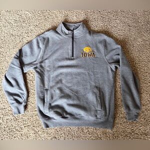 Men’s Large Colosseum 1/4 Zip Gray Iowa Hawkeye Pullover